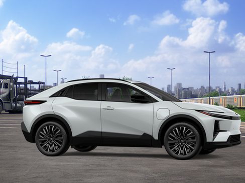 New 2026 Toyota C-HR AWD/4WD image 59