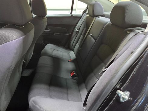 Used 2015 Chevrolet Cruze LT FWD image 17