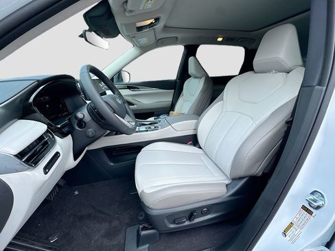 New 2027 INFINITI QX60 Luxe w/ Cargo Package FWD image 22