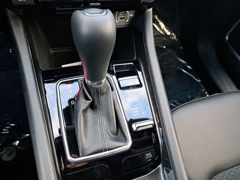 New 2026 Jeep Compass Latitude image 25