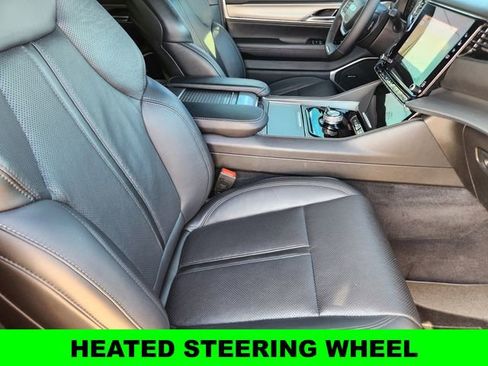 Used 2024 Jeep Wagoneer Series II image 13