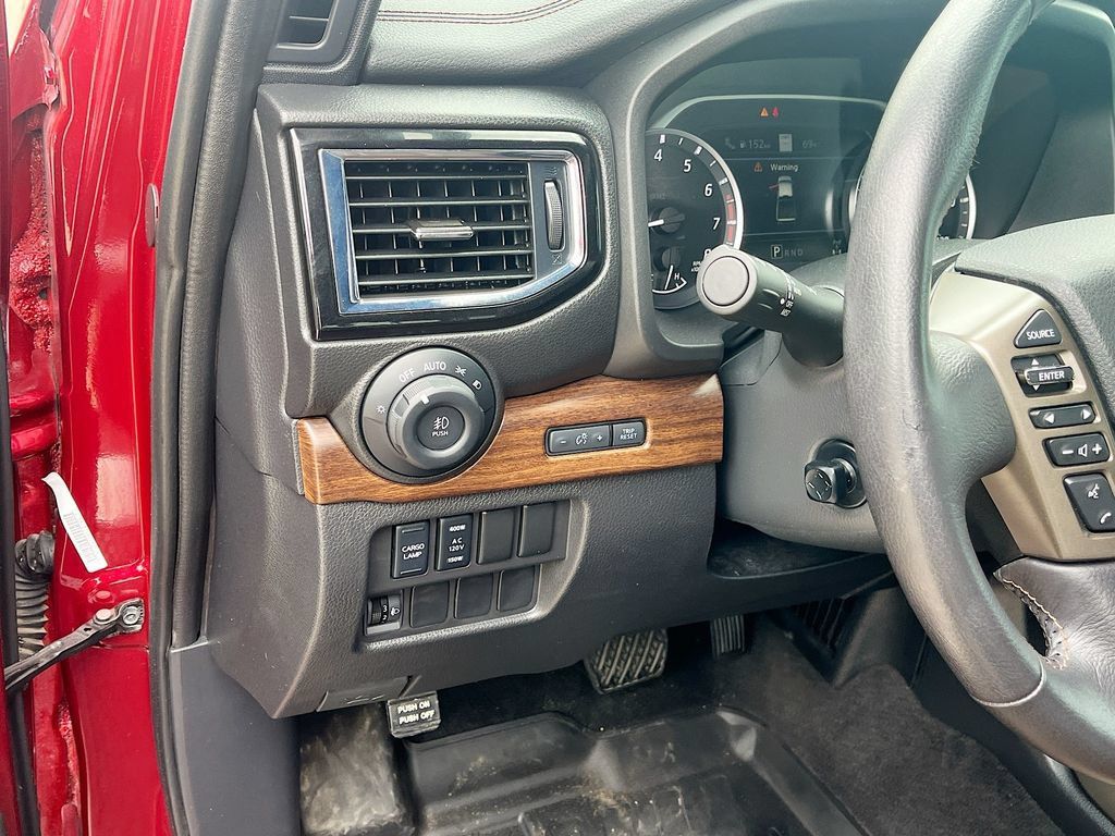 Used 2024 Nissan Titan Platinum Reserve w/ Moonroof Package AWD/4WD image 10