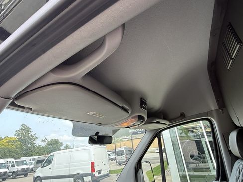 Used 2016 Freightliner Sprinter 2500 AWD/4WD image 30