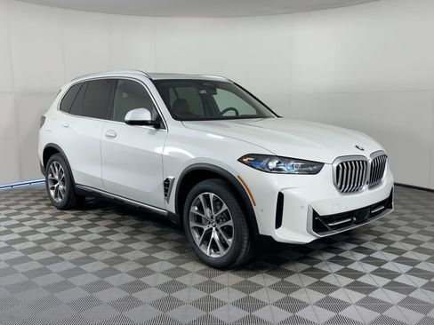 Used 2026 BMW X5 sDrive40i w/ Premium Package RWD image 7