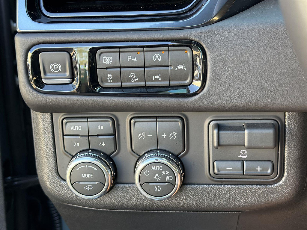 Used 2026 GMC Yukon XL AT4 Ultimate AWD/4WD image 17
