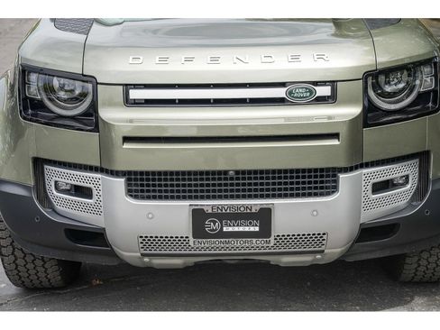 Used 2025 Land Rover Defender 110 S AWD/4WD image 7