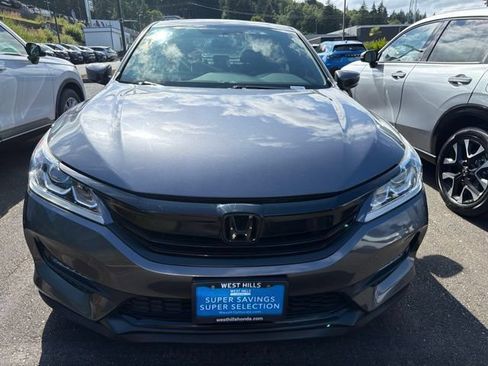 Used 2017 Honda Accord Sport image 2