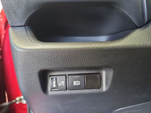 Used 2024 Toyota RAV4 LE AWD/4WD image 26