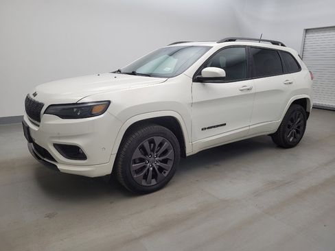 Used 2019 Jeep Cherokee High Altitude image 2