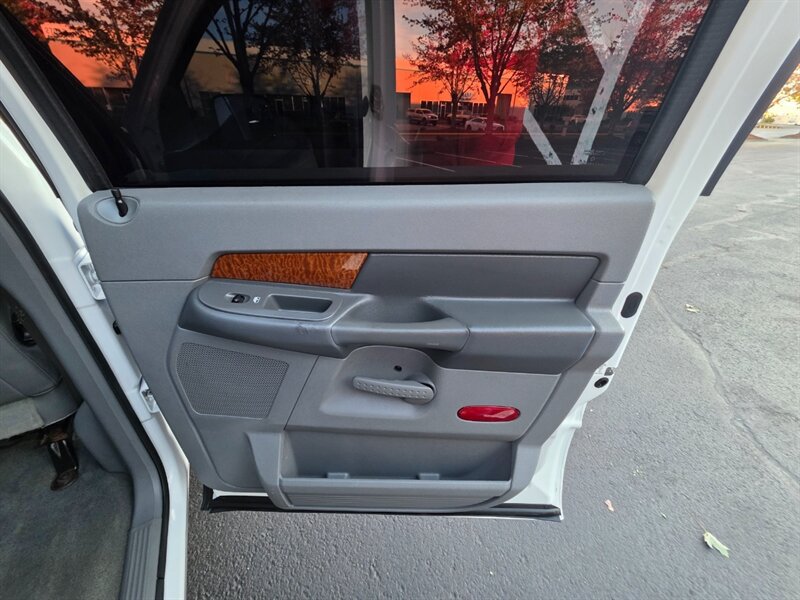 Used 2006 Dodge Ram 2500 Truck Laramie RWD image 40