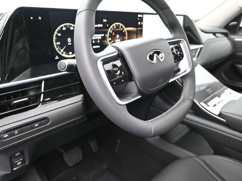 New 2026 INFINITI QX80 Pure image 12