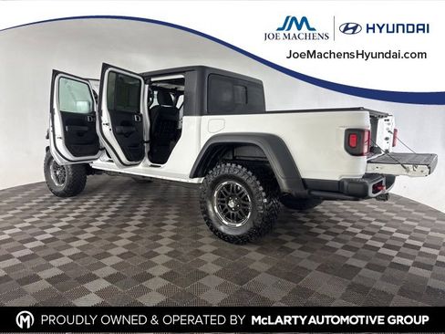 Used 2020 Jeep Gladiator Rubicon w/ Trailer Tow Package image 17
