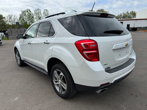Used 2016 Chevrolet Equinox LTZ w/ Enhanced Convenience Package AWD/4WD image 3