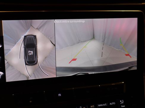 New 2025 Maserati Grecale Modena image 35