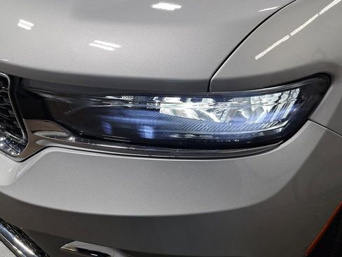 Certified 2024 Jeep Grand Cherokee Limited image 33