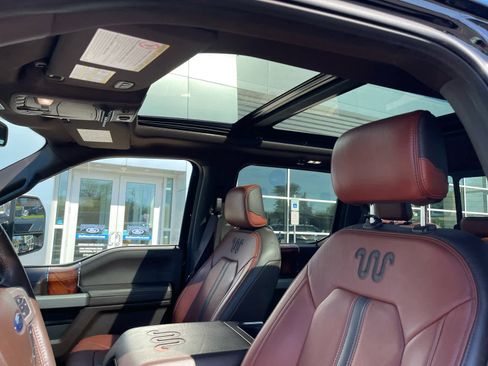 Used 2018 Ford F250 King Ranch w/ King Ranch Ultimate Package AWD/4WD image 12