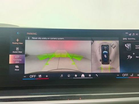 Used 2024 BMW X7 xDrive40i w/ M Sport Package image 52