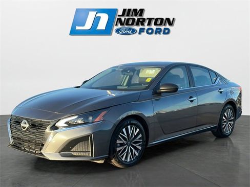 Used 2025 Nissan Altima 2.5 SV image 7