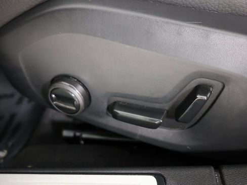 Used 2025 Volvo V60 B5 Cross Country Plus image 24