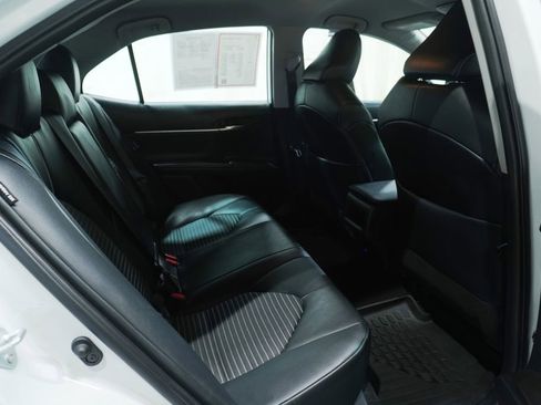 Used 2023 Toyota Camry SE w/ Convenience Package FWD image 16
