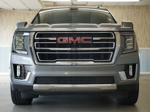 Used 2021 GMC Yukon SLT w/ SLT Luxury Package AWD/4WD image 3