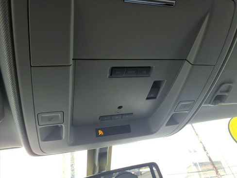 Used 2018 GMC Sierra 1500 SLE image 31