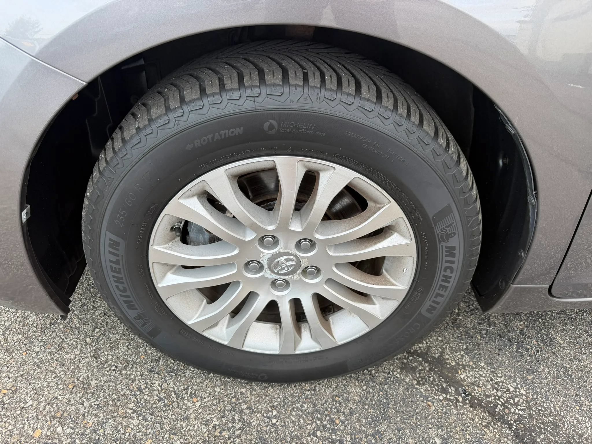 Used 2017 Toyota Sienna XLE Premium FWD image 67