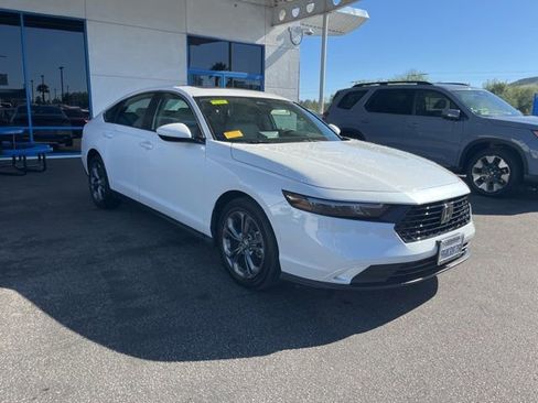 Certified 2023 Honda Accord EX image 3