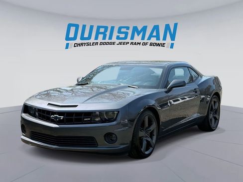 Used 2010 Chevrolet Camaro SS w/ RS Package RWD image 5