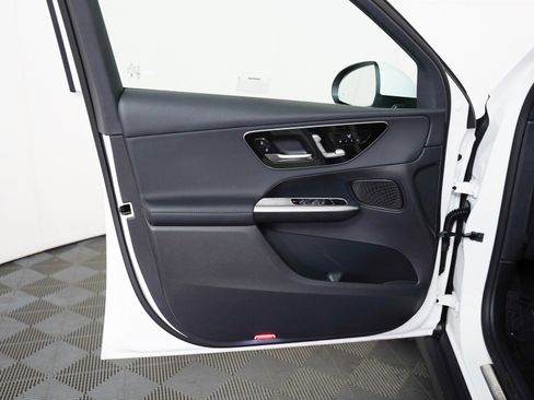 Certified 2026 Mercedes-Benz GLC 300 4MATIC image 19