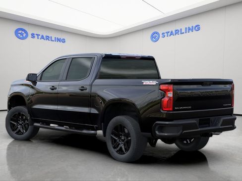 Used 2025 Chevrolet Silverado 1500 Custom Trail Boss AWD/4WD image 3