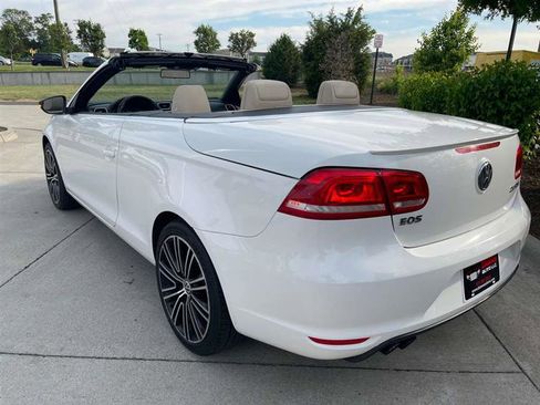 Used 2014 Volkswagen Eos FWD image 23