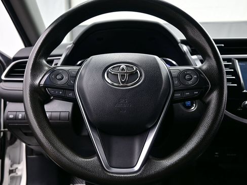 Used 2019 Toyota Camry LE w/ Convenience Package FWD image 23