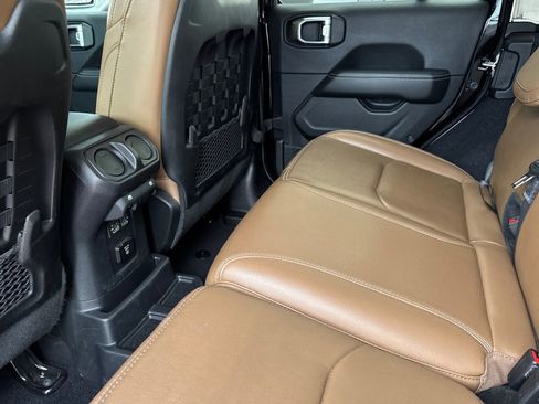 Used 2023 Jeep Wrangler Unlimited Rubicon 4xe w/ Safety Group image 26