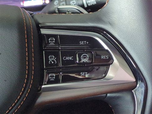 New 2025 Jeep Grand Cherokee L Summit w/ Advanced Protech Group IV image 29