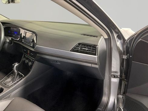 Used 2023 Volkswagen Jetta SE FWD image 25