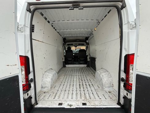 Used 2018 RAM ProMaster 2500 image 15
