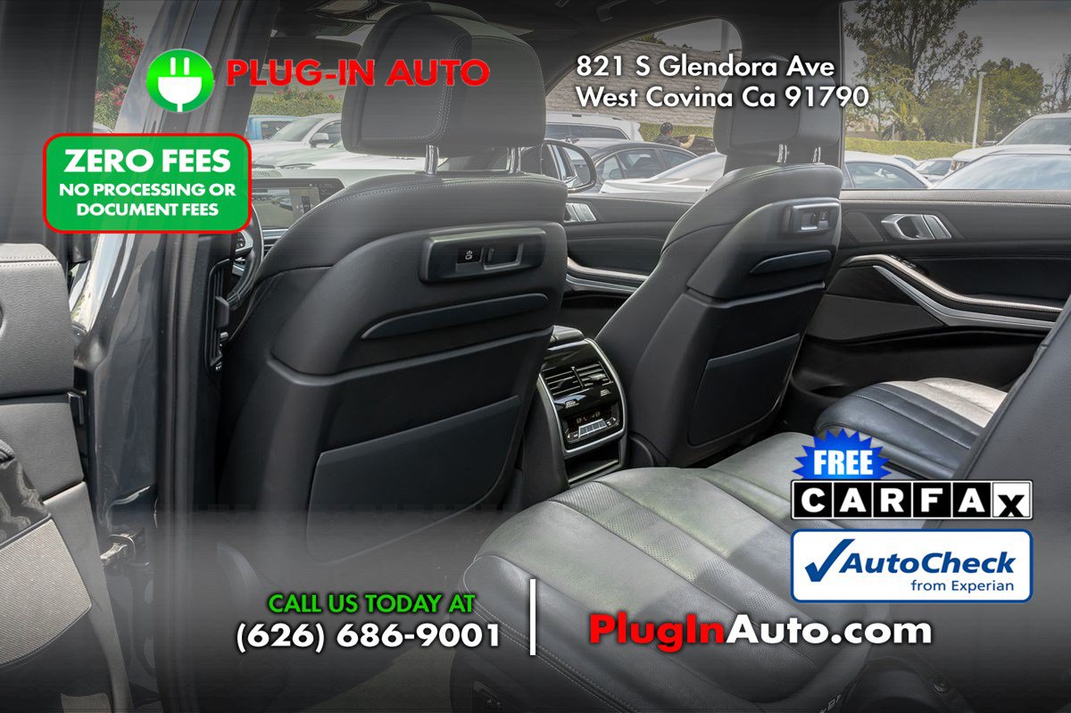 Used 2021 BMW X7 xDrive40i w/ M Sport Package AWD/4WD image 12