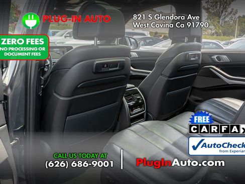 Used 2021 BMW X7 xDrive40i w/ M Sport Package AWD/4WD image 12