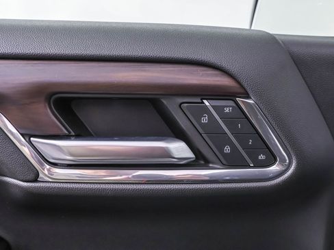 Used 2024 GMC Sierra 1500 SLT w/ SLT Premium Plus Package image 41