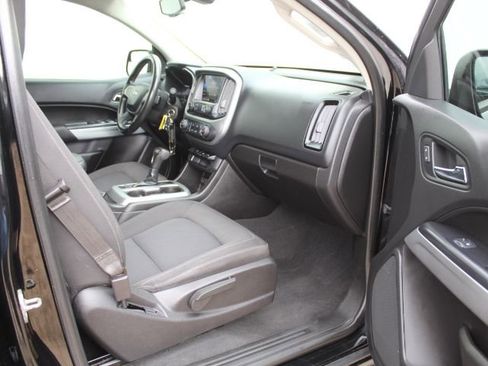 Used 2020 Chevrolet Colorado LT w/ Redline Special Edition image 40