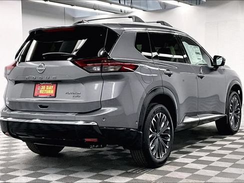New 2026 Nissan Rogue Platinum AWD/4WD image 17