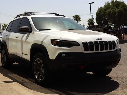 Used 2021 Jeep Cherokee Trailhawk w/ Premium Leather Package AWD/4WD image 14