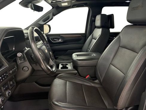 Used 2023 Chevrolet Suburban High Country w/ Advanced Technology Package AWD/4WD image 12