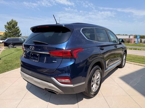Used 2019 Hyundai Santa Fe SE AWD/4WD image 9