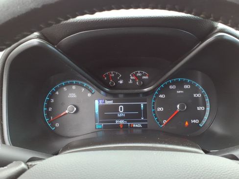 Used 2018 GMC Canyon SLT image 18