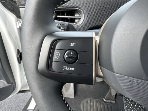 Used 2025 MINI Cooper S image 32