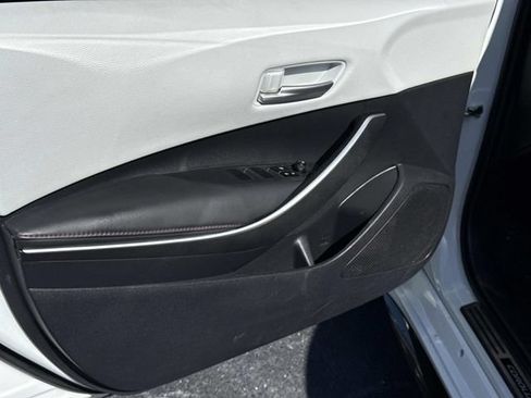 Used 2024 Toyota Corolla SE FWD image 18