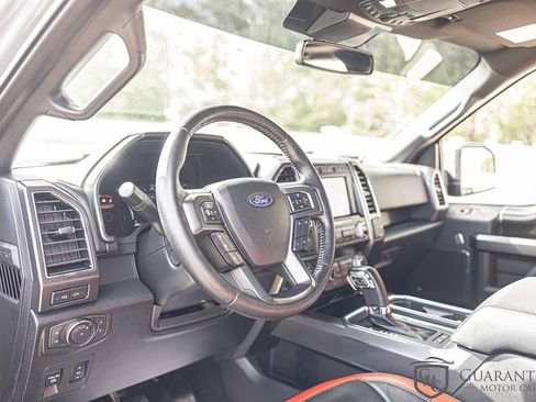 Used 2019 Ford F150 Lariat w/ Equipment Group 502A Luxury AWD/4WD image 19