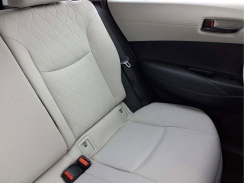 Used 2022 Toyota Corolla Cross L FWD image 18